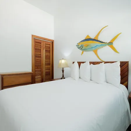 Best Western Grand Baymen Gardens