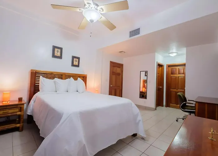 Western Grand Baymen Gardens 3*