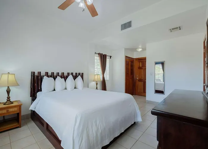 Western Grand Baymen Gardens 3*
