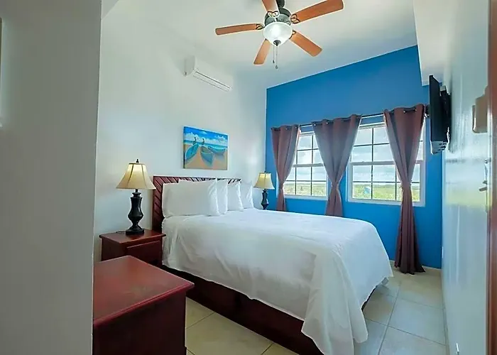 Western Grand Baymen Gardens San Pedro (Ambergris Caye)